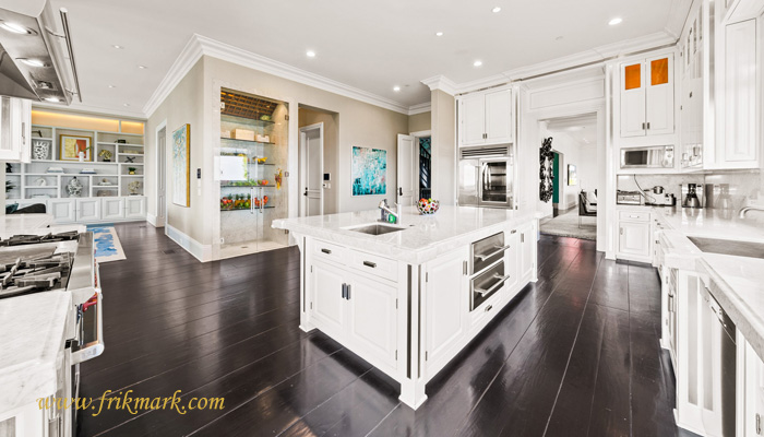 Buying luxury apartments in Brazil with Frikmark