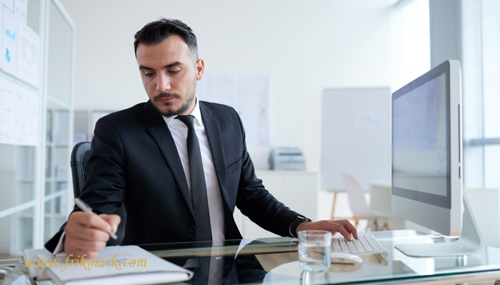 Documents required to obtain a business card in Brazil: